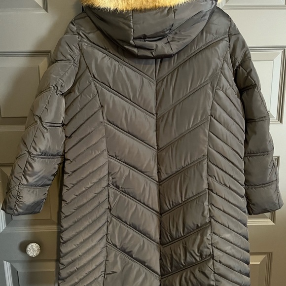 Michael Kors Faux-Fur-Trim Hooded Puffer Coat, Size XL, Dark Gray - Picture 2 of 8